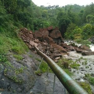 PDAM Tulungagung Tanggap Bencana Atasi Longsor, Pelayanan Konsumen Normal