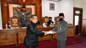 Bupati Tulungagung Serahkan LKPJ TA 2019