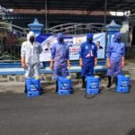 Cegah Covid 19, Relawan GS Bagikan Masker dan Lakukan Penyemprotan di Madiun