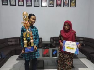 Semangat Literasi Dorong Siswa dan Guru SMPN 2 Campurdarat Berkarya