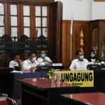 Pastikan Tepat Sasaran, Bupati Ikuti Rakor Bansos via Video Conference