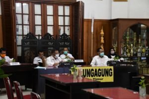 Pastikan Tepat Sasaran, Bupati Ikuti Rakor Bansos via Video Conference