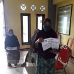 Dibalik BLT-DD Slamparejo, Senyum Bahagia Dari Yang Tua Renta