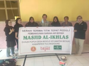 Bantu Sarana Air Bersih untuk Masjid Al-Ikhlas Popoh,  BTPN Syariah Gandeng LAKPESDAM NU