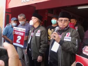 Paslon Santoso – Tjujuk Sunario Dapat Nomor Urut 2, Tanda Kemenangan