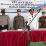 Camat Kauman Berpesan Tingkatkan Kinerja dan Manfaatkan IT pada Pelantikan Perangkat Desa Batangsaren