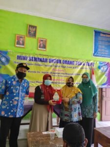 TP  PKK Desa Plosowahyu Peduli Pendidikan di Era Pandemi, Gelar Mini Seminar