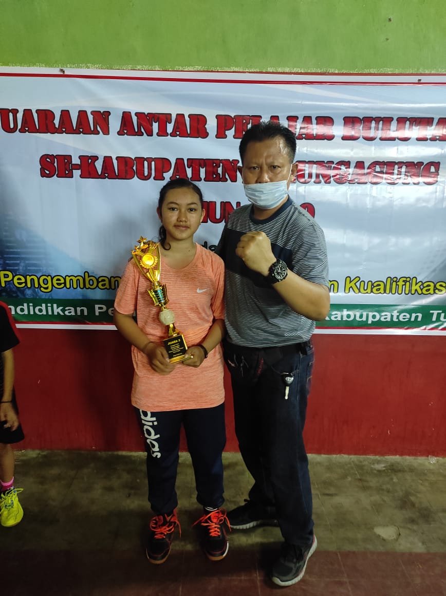 Guru SMPN 1 Ngunut Bersama Wali Murid Senantiasa Memotivasi Siswa untuk Raih Prestasi