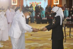 Pelantikan Bupati dan Wakil Bupati Kabupaten Ponorogo Periode 2021 -2024 di Gedung Grahadi Surabaya