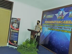 Agar Masyarakat Sadar dan Tertib Berlalu Lintas, Bupati Dukung MoU Tilang Elektronik