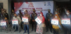 HUT Bhayangkara ke- 75, Polres Tulungagung Gelorakan Semangat Berbagi pada Masyarakat