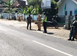 Satgas Penanganan Covid-19 Kecamatan Tajinan Gencarkan Operasi Yustisi
