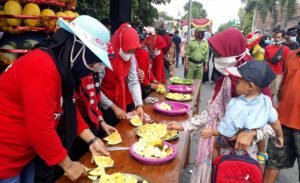 Desa Latukan Tuan Rumah Festifal Buah, Lamongan 2021