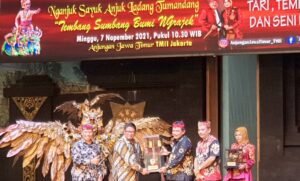 Pentas Seni dan Budaya Nganjuk di TMII Jakarta