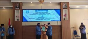 Dinas Pendidikan Blitar Laksanakan Serah Terima Jabatan Kacabdin Baru