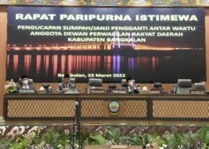 Paripurna DPRD Bangkalan Lantik  Anggota Dewan PAW dari Partai Gerindra