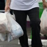 Ilustrasi kantong plastik