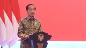 YKMI Mendesak Jokowi Mencabut Aturan Vaksin bagi Pemudik, MA Mengabulkannya
