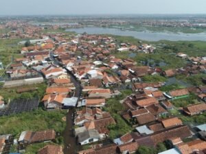 Indikasi Sebab Banjir Rob Pantura Jateng, Sekda: Spek Tanggul Tak Sesuai