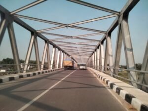 Meskipun Ada Perbaikan Jalan, Lalu Lintas Jembatan KARE Terpantau Ramai Lancar