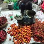 Harga brambang dan lombok
