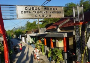 Potret Dusun Memek di Jombang, Tolong Jangan Ngeres Dulu!