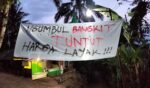 Spanduk warga Sumurup