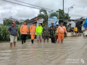 Hujan Deras Akibatkan Bencana banjir di Desa Demuk Pucanglaban