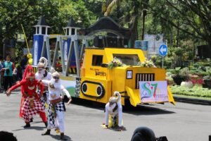 Festival Pawai Budaya Kategori OPD dan BUMD Menghibur dan Patut DIbanggakan