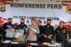 Dilarang Menikah, Anak Bunuh Ayahnya