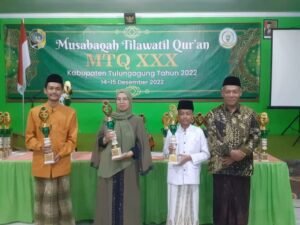 Siswa MTs Al Azhaar Wakil Kecamatan Pagerwojo Raih Juara MTQ XXX Tingkat Kabupaten Tulungagung 2022