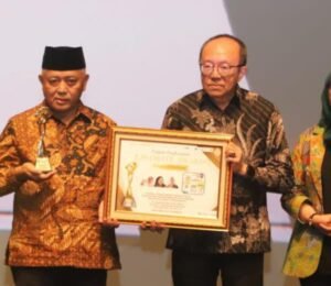 Lewat Inovasi Aplikasi “Konco Sregep”, Pemkab Malang Raih Penghargaan IHIA 2022