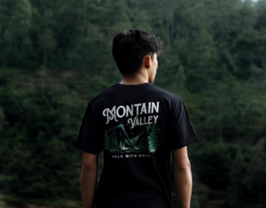 Gloaming Official Shop, Brand Traveling Pertama di Magetan