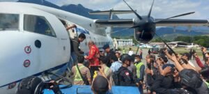 Upaya Tangkap Paksa, KPK Langsung Terbangkan Gubernur Papua ke Jakarta