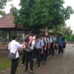 cium tangan