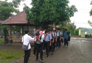 Kurikulum Merdeka di SMPN 2 Gondang Lahirkan Siswa Cerdas dan Berkarakter
