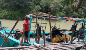 Tiga Nelayan di Rembang Tersambar Petir saat Melaut, Satu Meninggal dan Dua Pingsan