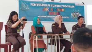 Jaksa Masuk Sekolah, Kejari Sawahlunto Kunjungi SMPN 4 Kubang