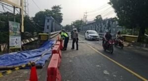 Jembatan Jetak Bojonegoro Bentang 50 Meter “Ditutup” Dua Hari