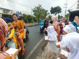 Yayasan Nurul Falah Ngumpakdalem Bagikan Ratusan Takjil Gratis di Bulan Suci Ramadan