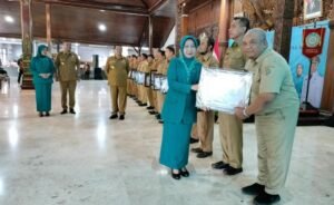 Peringati Hari Kesatuan Gerak PKK ke-51, Ketua TP PKK Tulungagung: PKK Merupakan Mitra Kerja Pemerintah dalam Pembangunan