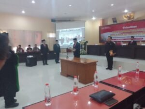 Kepala Dinas Pendidikan Angkat Guru Jadi Kepala Sekolah