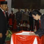 Ketua DPRD Kotabaru Resmi Hentikan dan Angkat 1 PAW