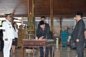Bupati Tulungagung Lantik Pejabat Pimpinan Tinggi Pratama