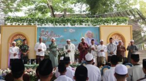 Lantunan Dzikir Jama’I dari 1300 Jama’ah Pesantren Al Azhaar Getarkan Tulungagung