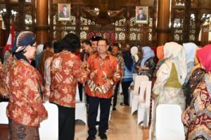 Pentas Wayang Kulit di Pendopo Tulungagung Bentuk Sosialisasi Gempur Rokok Ilegal Tahun 2023