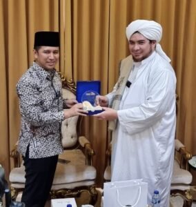 Habib Jindan Mengapresiasi Khidmad Pemprov Jawa Timur Saat Rangkaian Dakwah Habib Umar Bin Hafidz