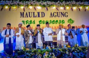 Sholawat Menggema saat Maulid Agung di Ponpes Al Azhaar Tulungagung