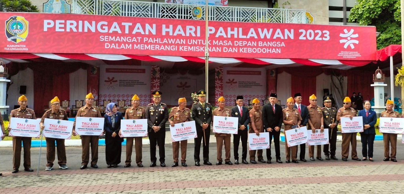 Peringatan Hari Pahlawan, Pejuang Veteran Tulungagung Menerima Tali Asih Sembako