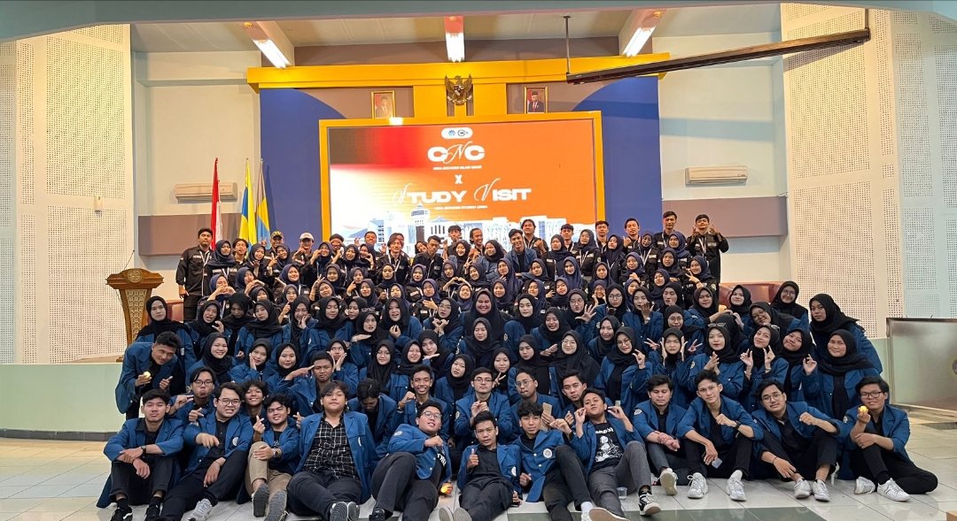 Sinergi Akademik, Hima Ekis UNAIR Sambut Kunjungan Hima Ekonomi Syariah UINSA